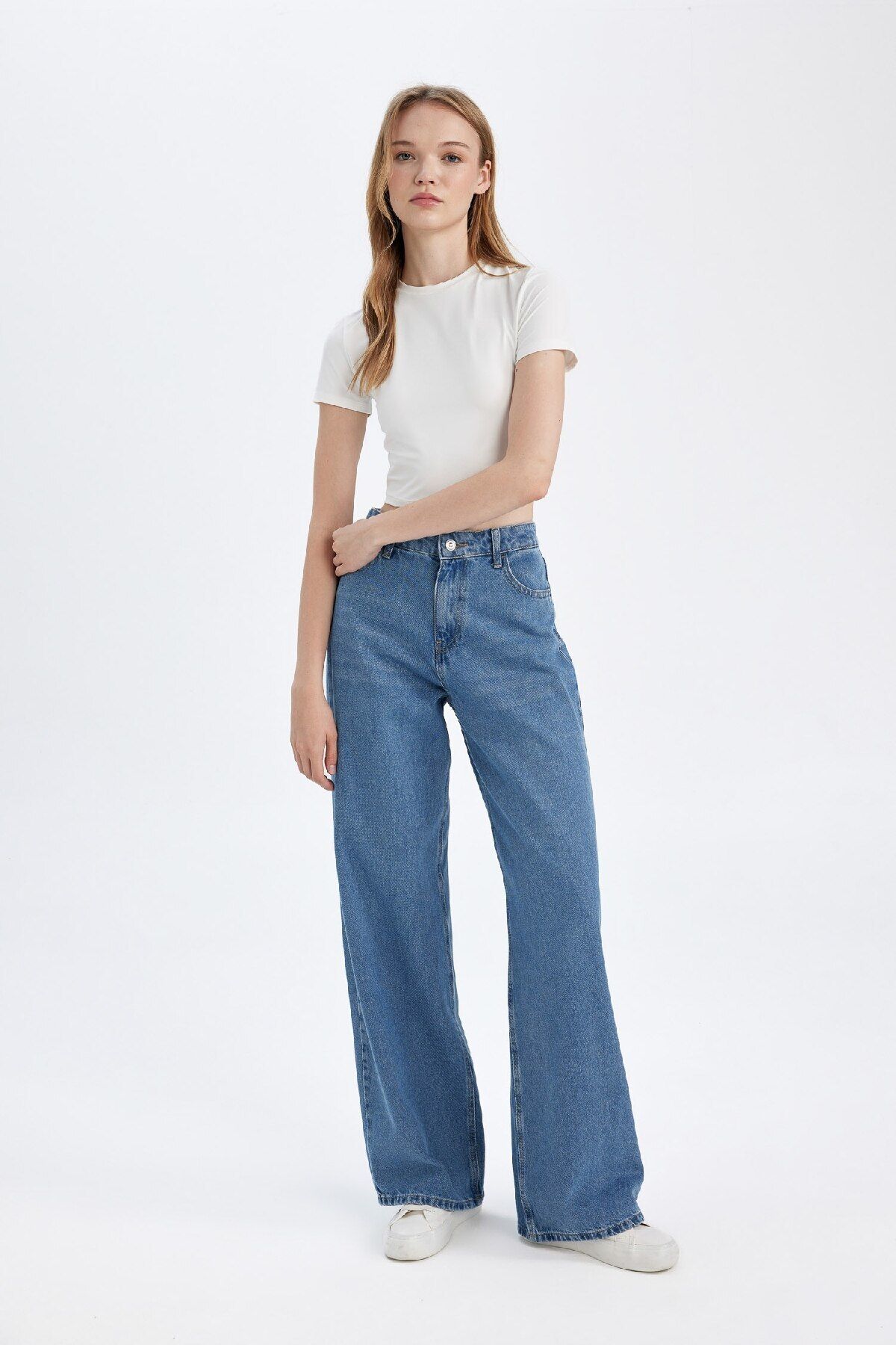 Wide Leg Yüksek Bel Uzun Jean Yıkamalı Pantolon D8102AX24AU Wide Leg Yüksek Bel Uzun Jean Yıkamalı Pantolon D8102AX24AU