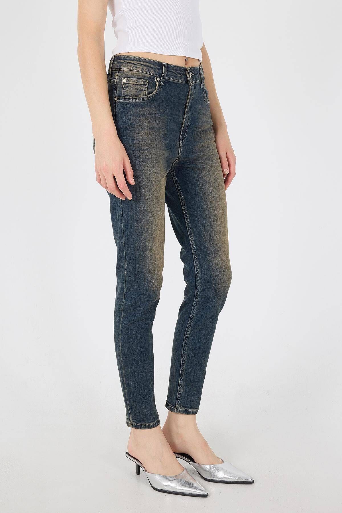 Eskitme Detaylı Skinny Jean Pantolon PN13672-PNK