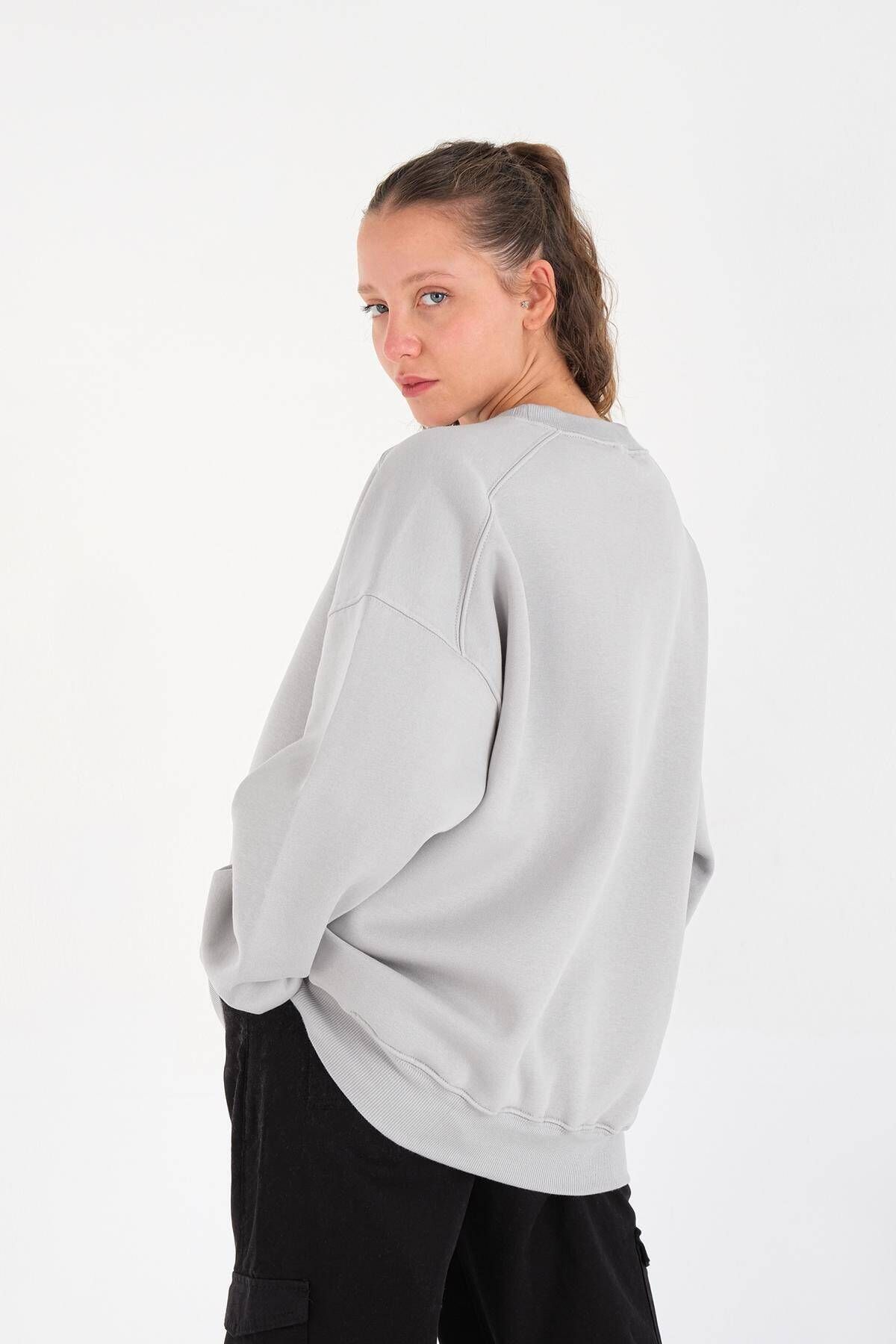 Bisiklet Yaka Şardonlu Basic Sweatshirt S3408-k11