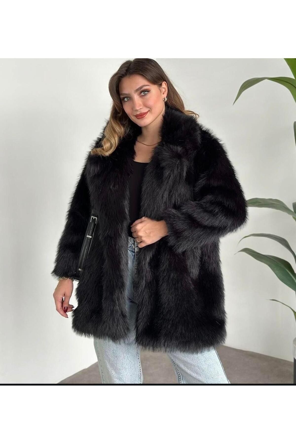 Zr Model Siyah İçi Astarlı Uzun Boy Suni Kürk Zr Model Siyah İçi Astarlı Uzun Boy Suni Kürk