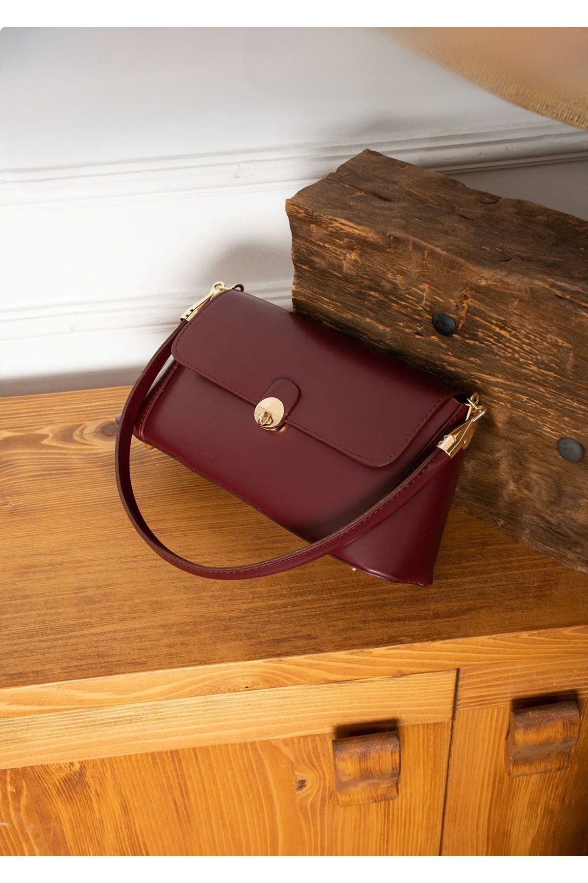 MERİ MODEL BORDO KADIN OMUZ VE KOL ÇANTASI MERİ MODEL BORDO KADIN OMUZ VE KOL ÇANTASI