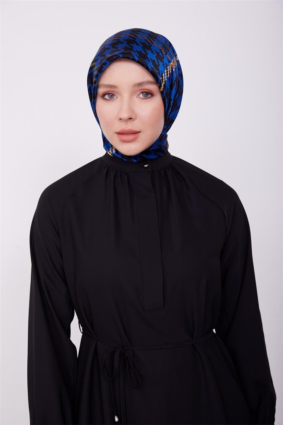 Manşeti Bağcıklı Tunik 23k4709 Siyah Manşeti Bağcıklı Tunik 23k4709 Siyah