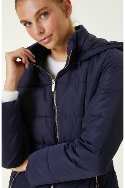 Lacivert Kapitoneli Mont Lacivert Kapitoneli Mont