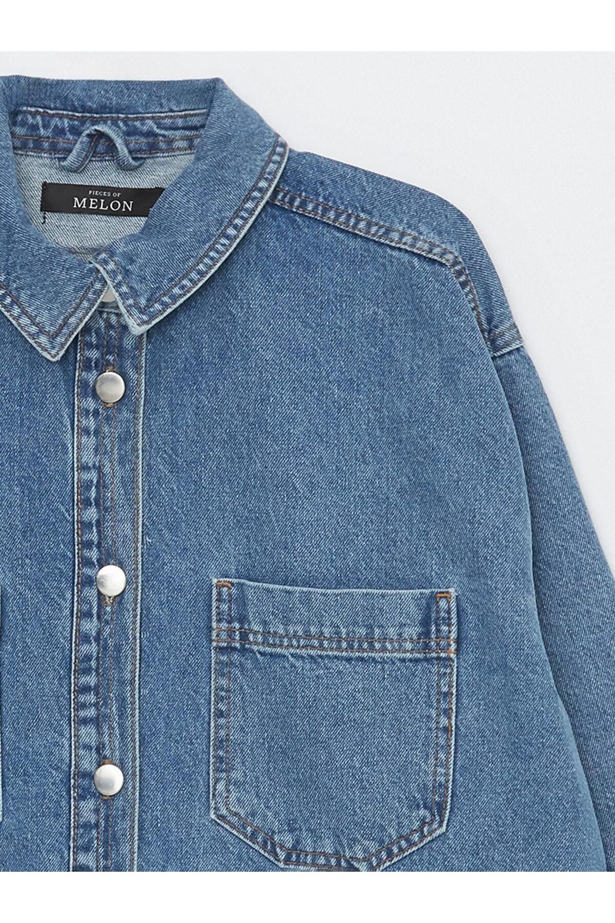Mavi Oversize Metal Düğmeli Denim Gömlek Ceket Mavi Oversize Metal Düğmeli Denim Gömlek Ceket