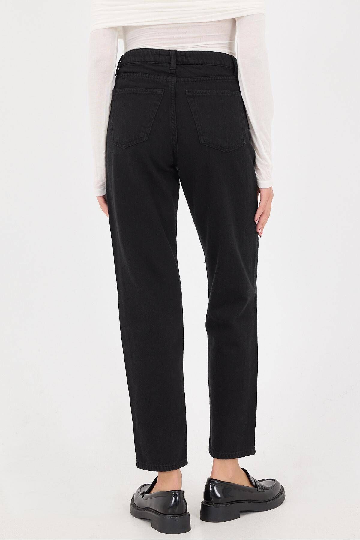 Yüksek Bel Mom Jean Pantolon PN8624-PNF Yüksek Bel Mom Jean Pantolon PN8624-PNF