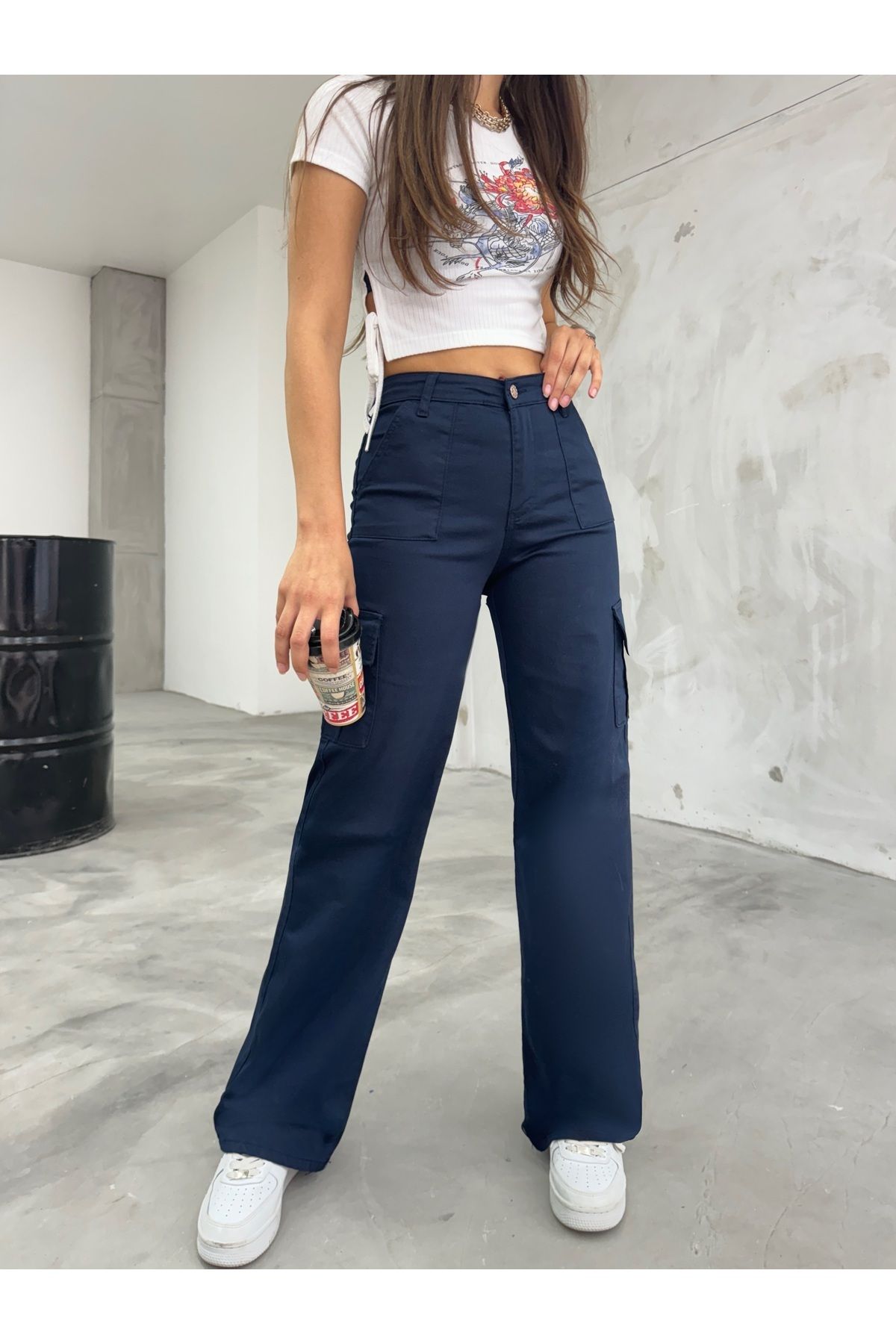 Lacivert Kargo Cepli Likralı Yüksek Bel Wide Leg Pantolon Lacivert Kargo Cepli Likralı Yüksek Bel Wide Leg Pantolon