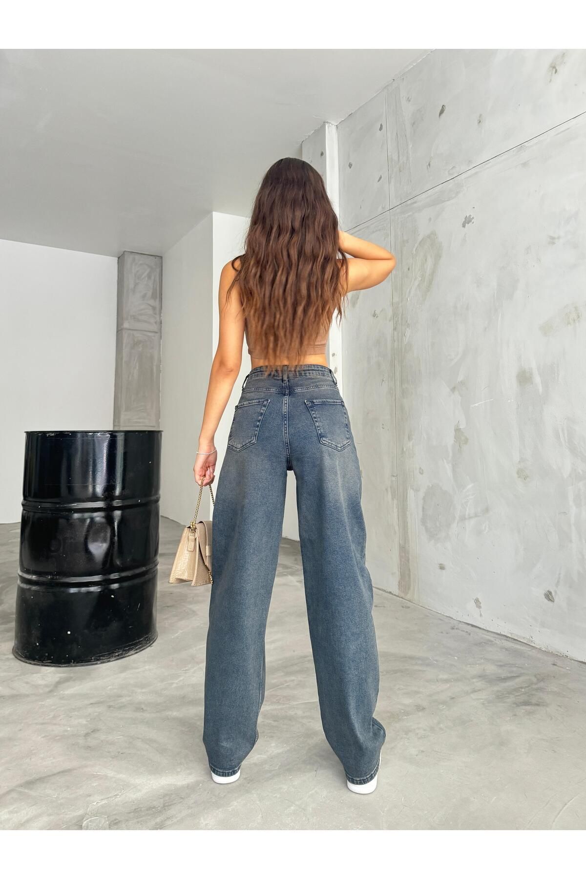 Kadın Soluk Efektli Bol Kesim Geniş Paça Rahat Baggy Jean Pantolon Kadın Soluk Efektli Bol Kesim Geniş Paça Rahat Baggy Jean Pantolon