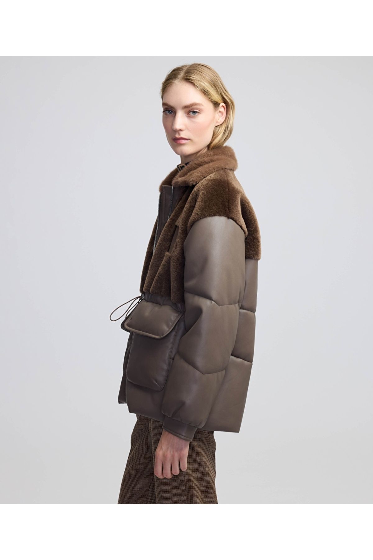 Kapitone mix mont Kapitone mix mont