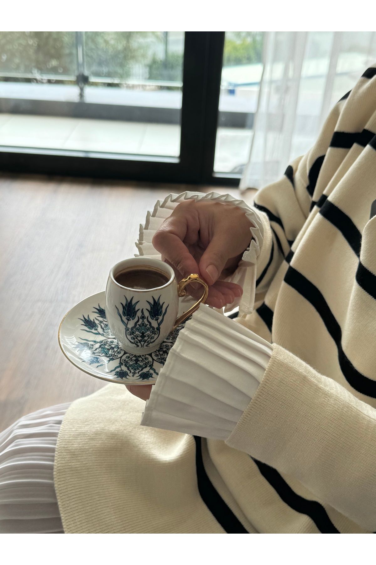 Piliseli kolluk beyaz Piliseli kolluk beyaz