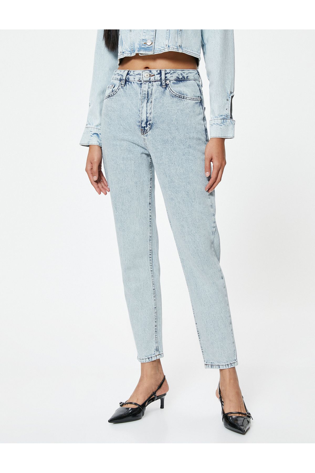 Yüksek Bel Kot Pantolon Crop Düz Paça - Mom Jean Yüksek Bel Kot Pantolon Crop Düz Paça - Mom Jean