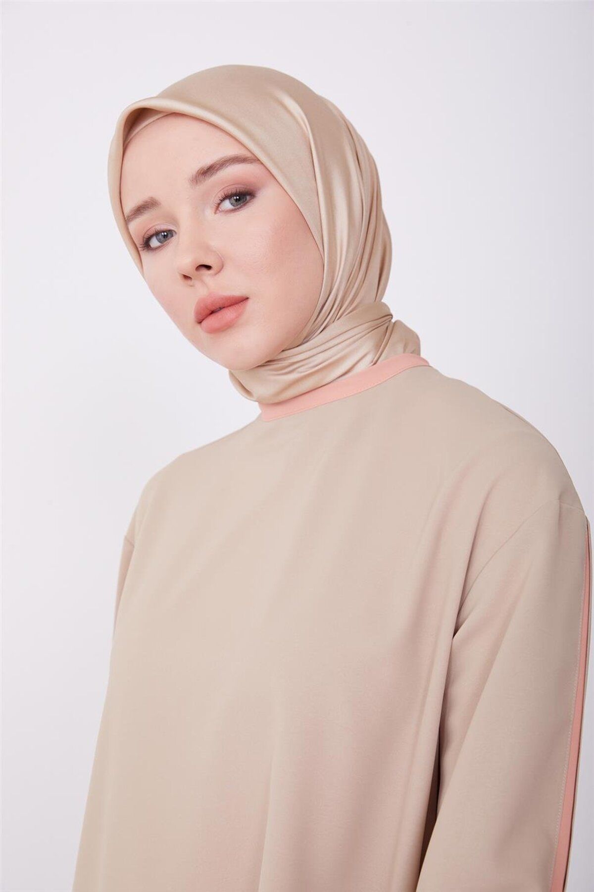 Tunik 23k4455 Latte Tunik 23k4455 Latte