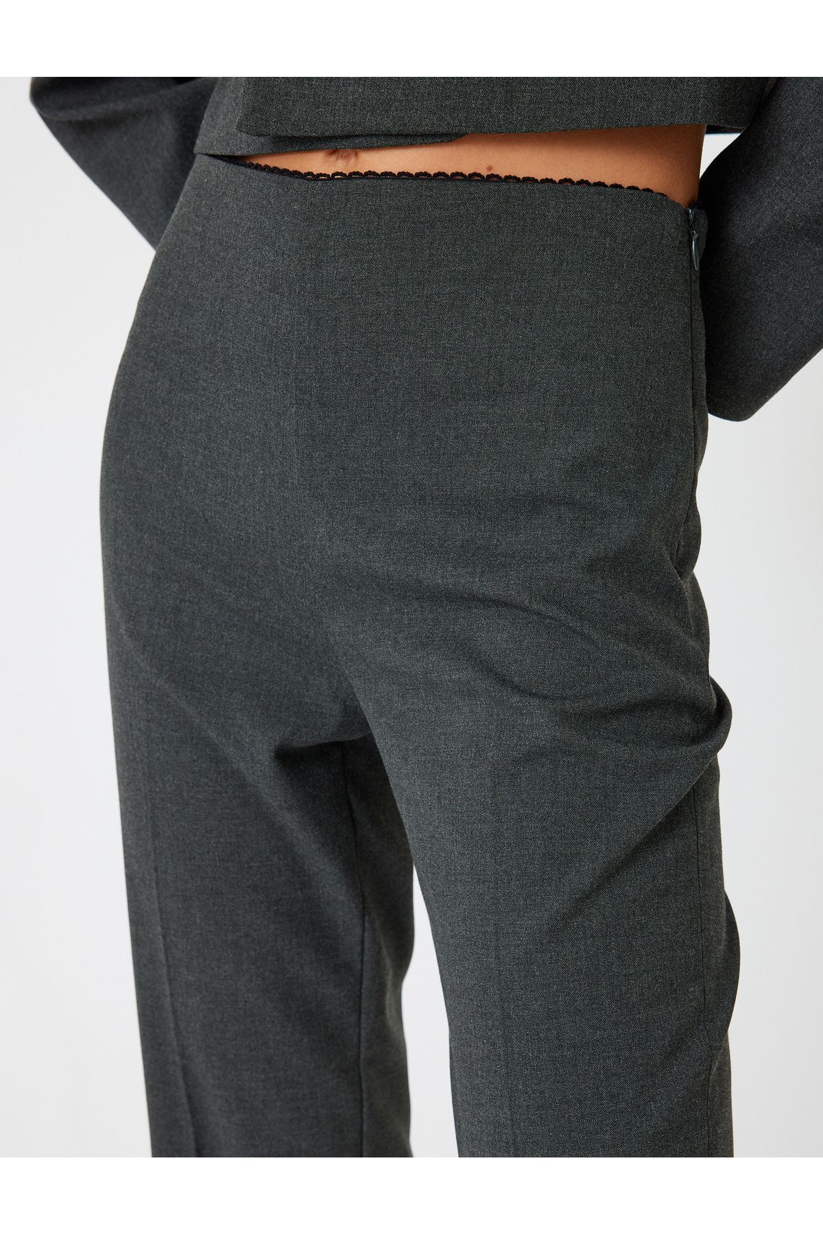 Slim Fit Standart Bel Kumaş Pantolon Slim Fit Standart Bel Kumaş Pantolon
