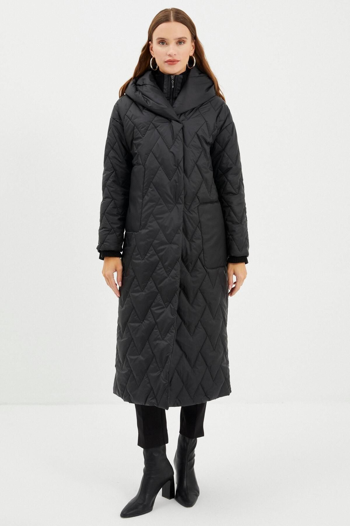 Kapişonlu Geniş Cep Detaylı Kapitone Siyah Mont 13352 Kapişonlu Geniş Cep Detaylı Kapitone Siyah Mont 13352