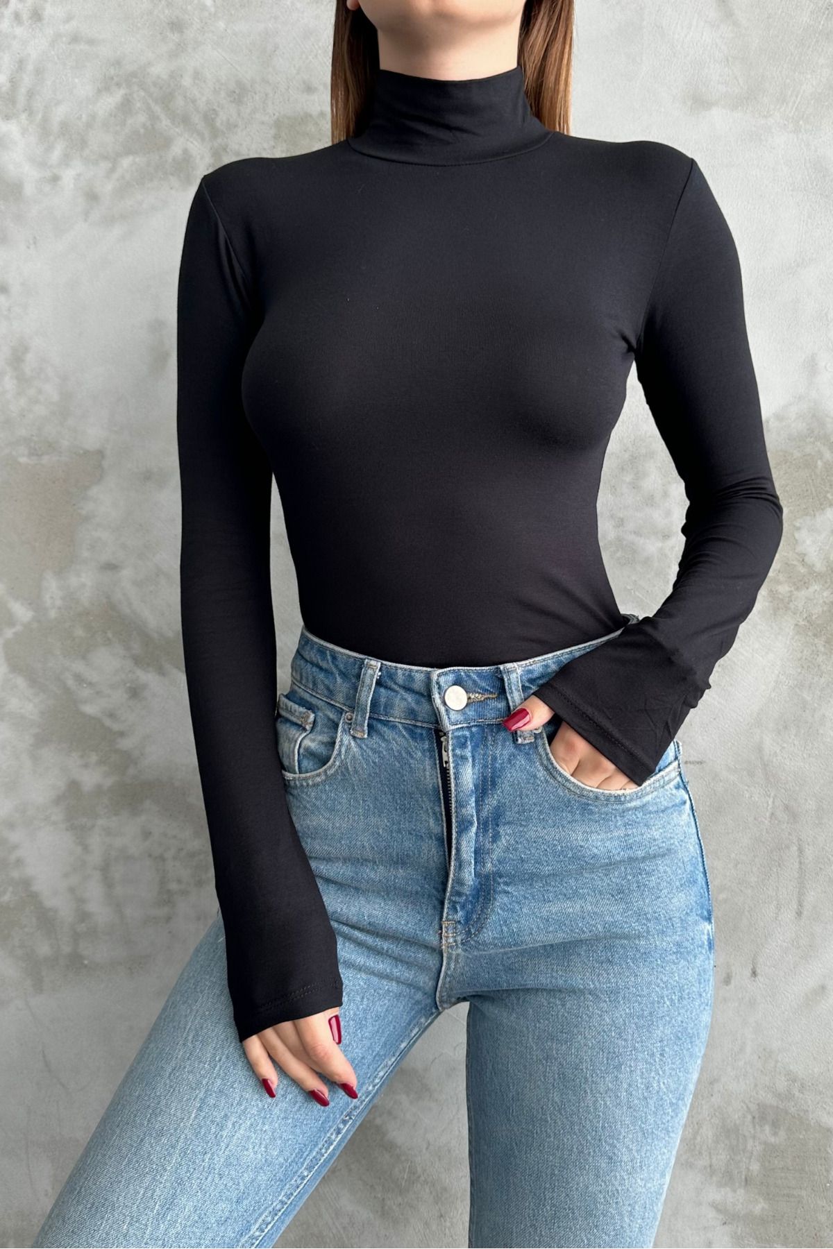 Siyah Yarım Balıkçı Yaka Basic Uzun Kollu Body Siyah Yarım Balıkçı Yaka Basic Uzun Kollu Body