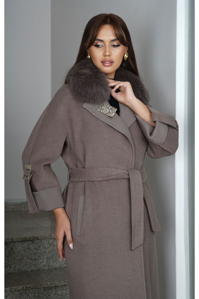 Plussize Broşlu Kruvaze Yakalı Uzun Kadın Kaban Plussize Broşlu Kruvaze Yakalı Uzun Kadın Kaban