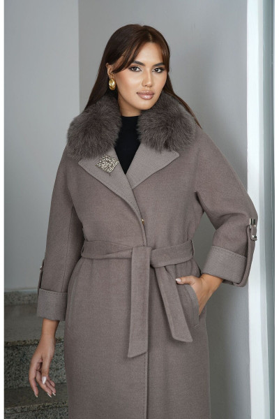 Plussize Broşlu Kruvaze Yakalı Uzun Kadın Kaban Plussize Broşlu Kruvaze Yakalı Uzun Kadın Kaban