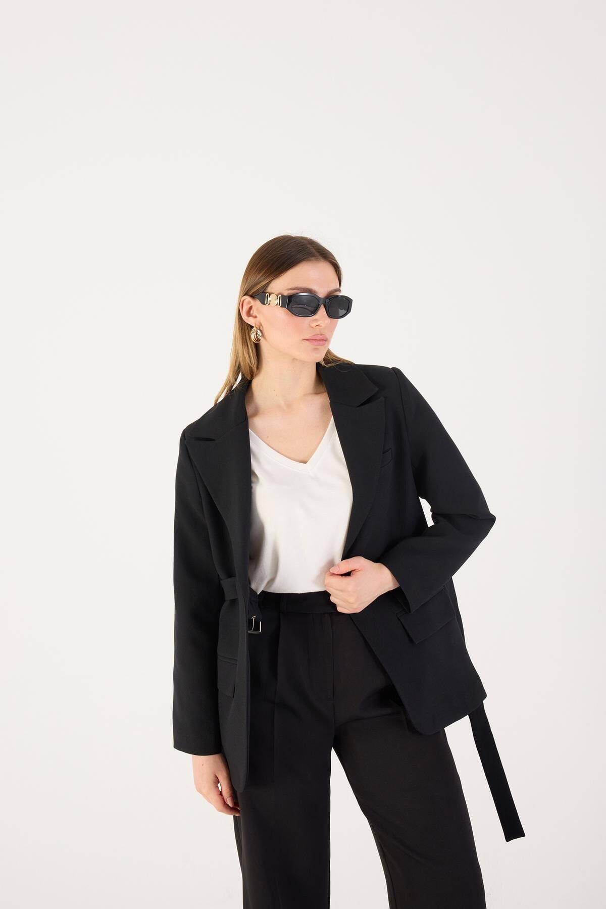 Kemer Detaylı Blazer Ceket C9367-Z9 Kemer Detaylı Blazer Ceket C9367-Z9