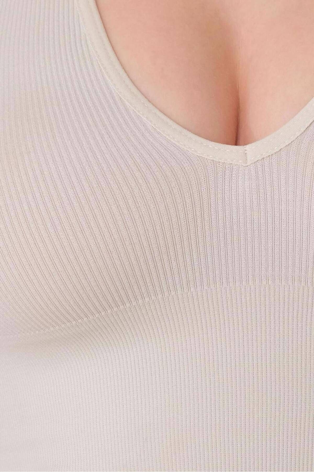 V Yaka Kalın Askılı Seamless Crop A0131-dk8 V Yaka Kalın Askılı Seamless Crop A0131-dk8