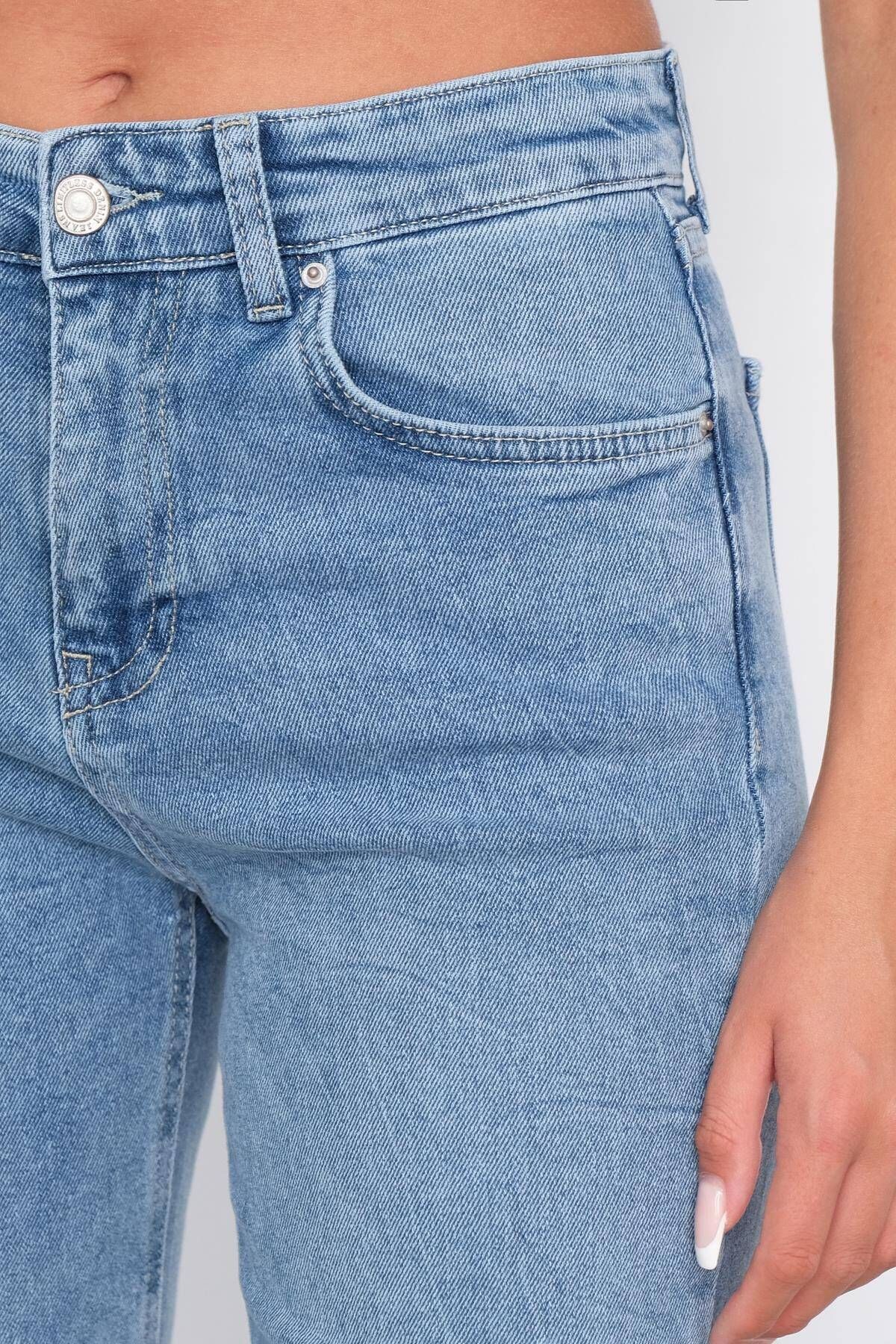 Paçası Lazer Kesim Jean Pantolon Pn8532-pnf Paçası Lazer Kesim Jean Pantolon Pn8532-pnf