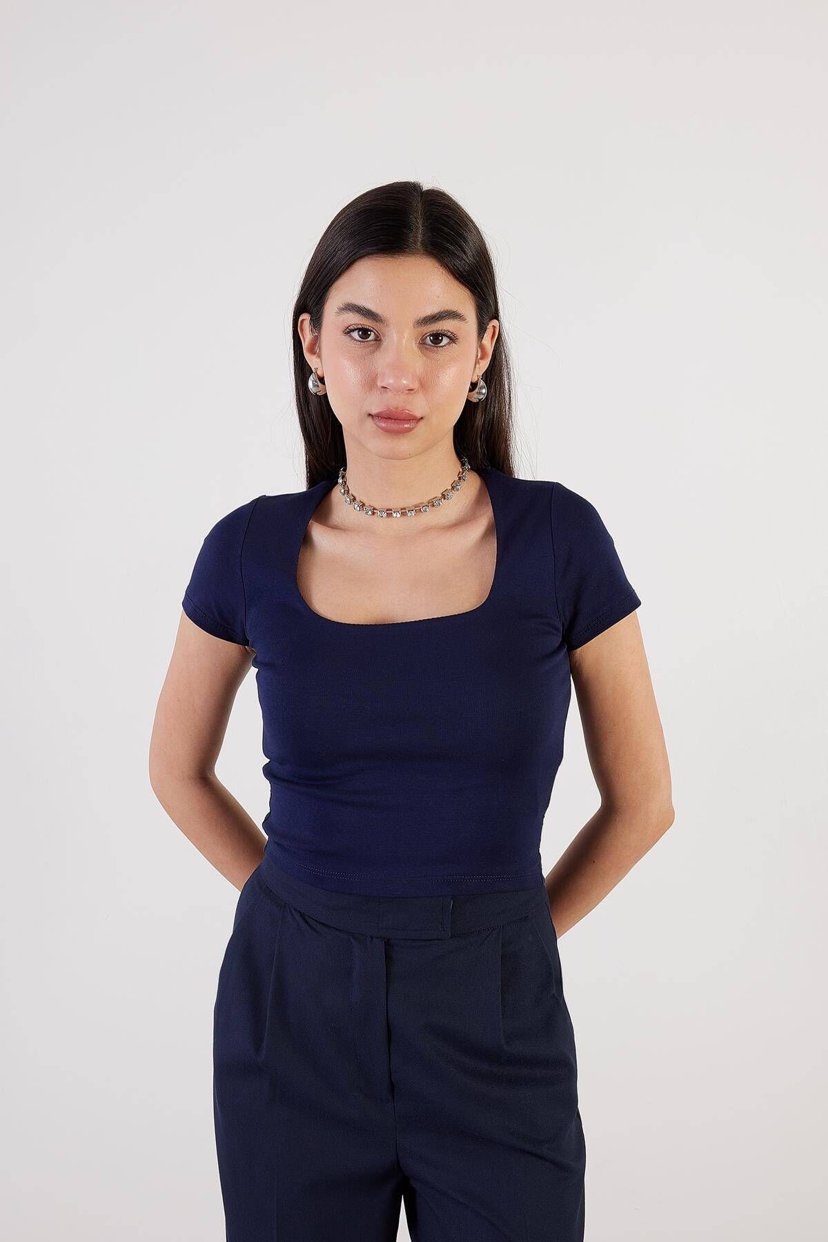 U Yaka Kısa Kollu Basic Bluz P3872-t9 U Yaka Kısa Kollu Basic Bluz P3872-t9