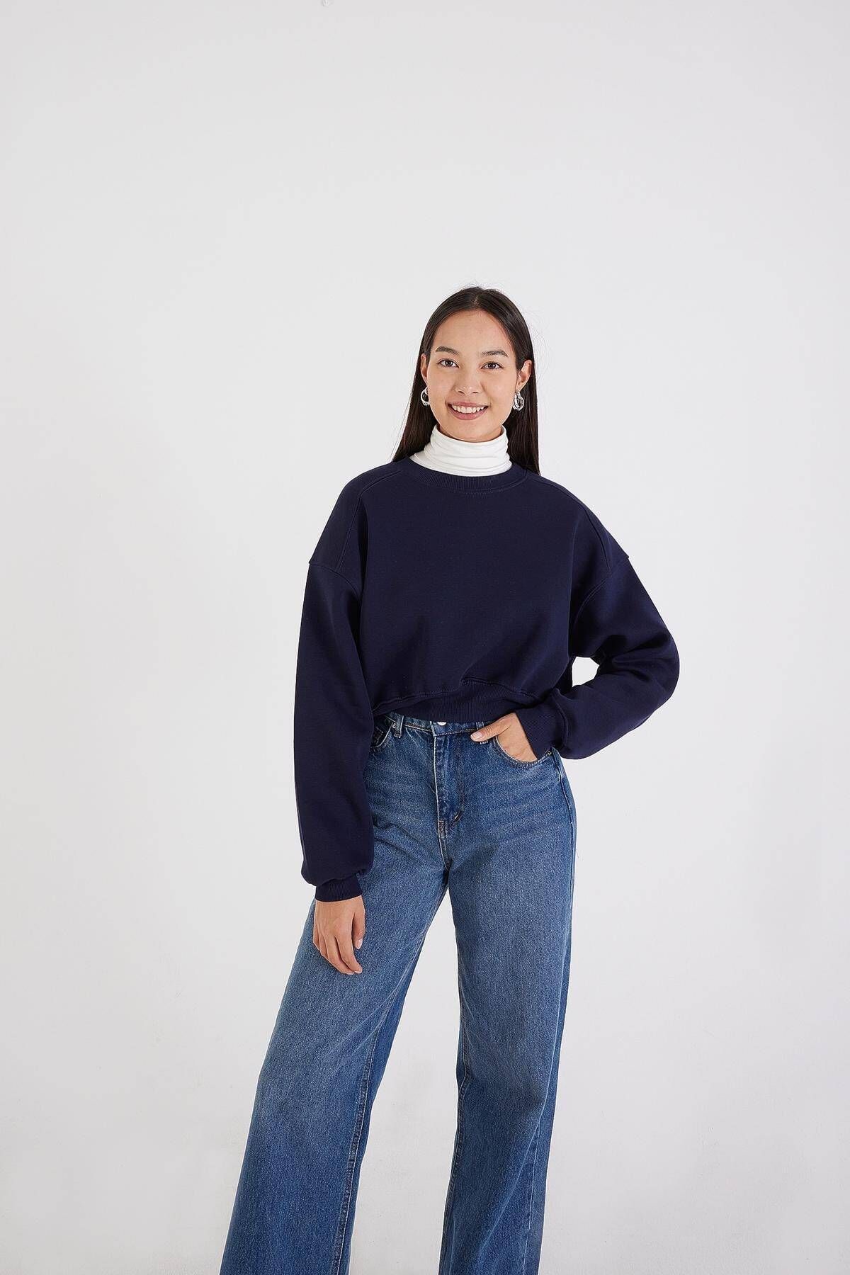 Şardonlu Bisiklet Yaka Basic Sweatshirt S3812-w1