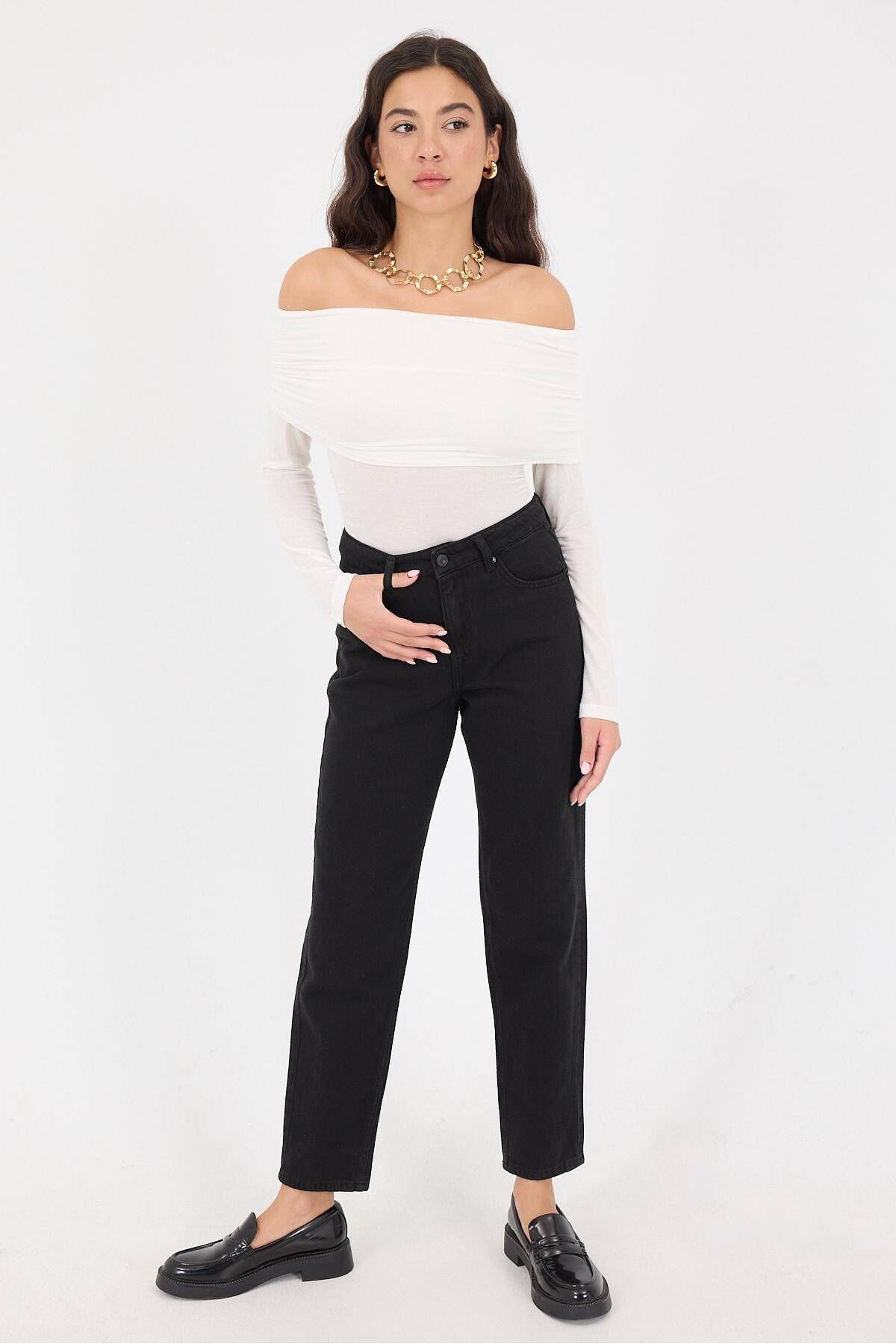 Yüksek Bel Mom Jean Pantolon PN8624-PNF Yüksek Bel Mom Jean Pantolon PN8624-PNF