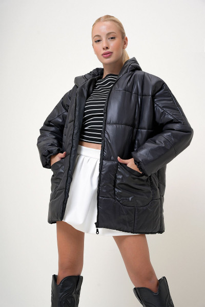Kadın Siyah Kapüşonlu Fleto Cepli Puffer Fashion Oversize Şişme Mont PRM1107 Kadın Siyah Kapüşonlu Fleto Cepli Puffer Fashion Oversize Şişme Mont PRM1107