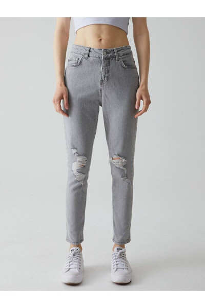 Lavına Yüksek Bel Yırtıklı Mom Jean Pantolon Lavına Yüksek Bel Yırtıklı Mom Jean Pantolon