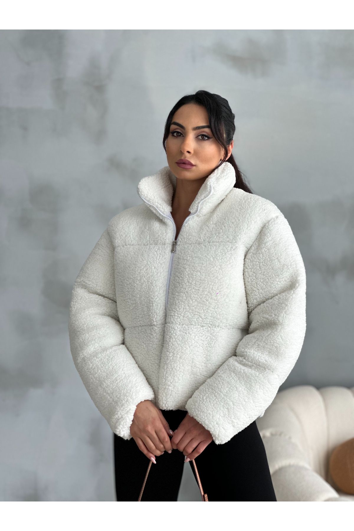 Peluş Kabartma Teddy Kadın Şişme Mont Ekru Peluş Kabartma Teddy Kadın Şişme Mont Ekru