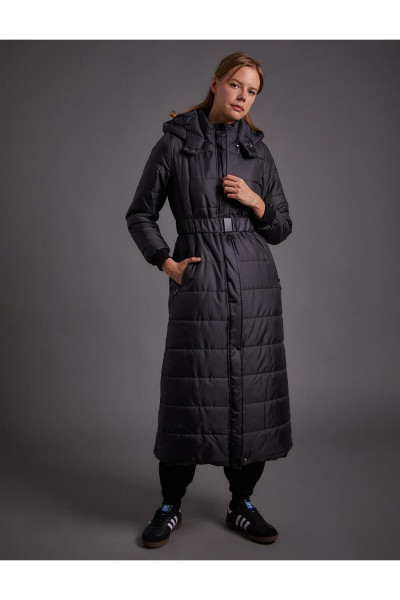 Kemerli Kapüşonlu Anorak Mont Siyah Kemerli Kapüşonlu Anorak Mont Siyah