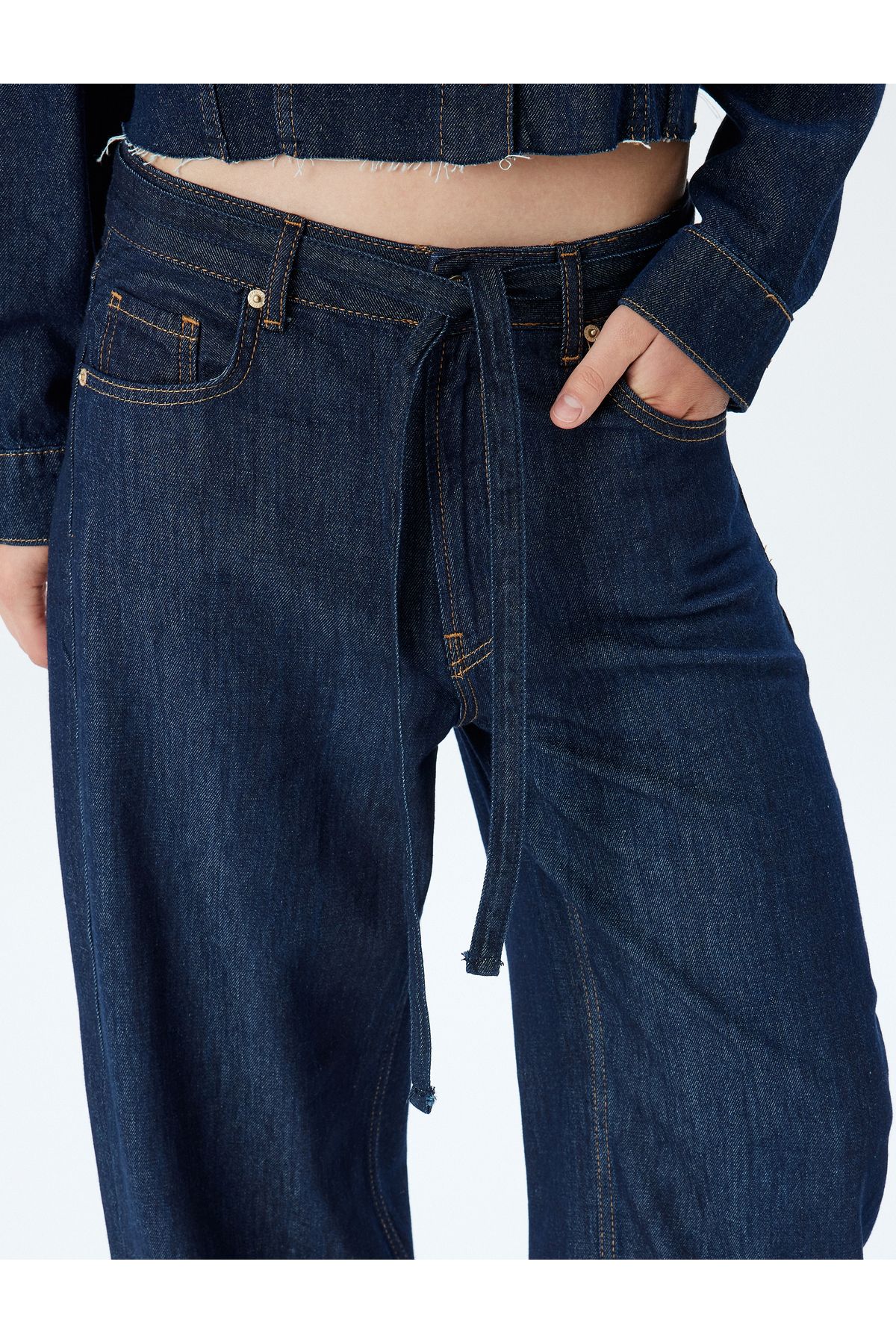 Oversize Kot Pantolon Kemer Detaylı Cepli Bol Paça - Balon Fit Jean Oversize Kot Pantolon Kemer Detaylı Cepli Bol Paça - Balon Fit Jean