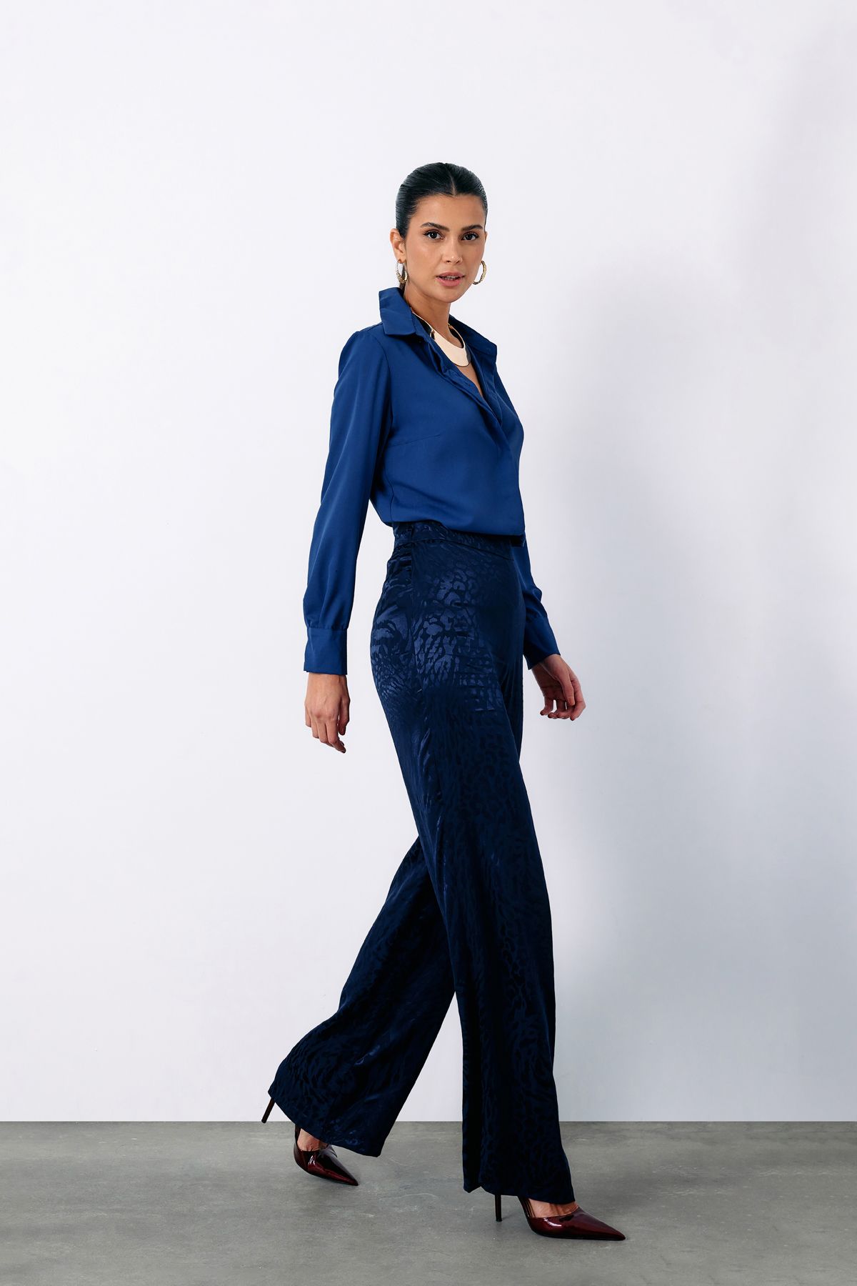 Klasik Düz Gömlek - LACİVERT Klasik Düz Gömlek - LACİVERT