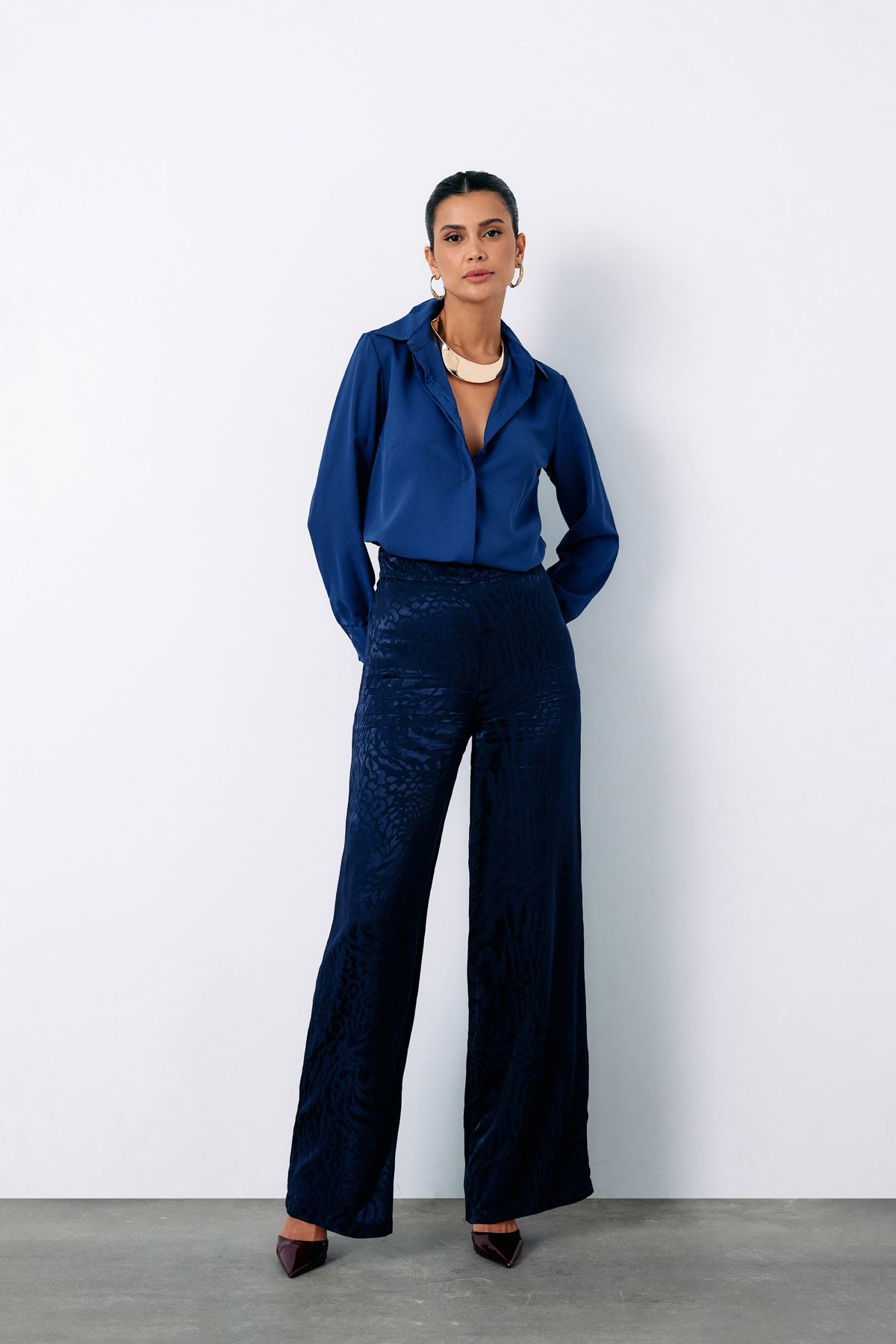 Klasik Düz Gömlek - LACİVERT Klasik Düz Gömlek - LACİVERT