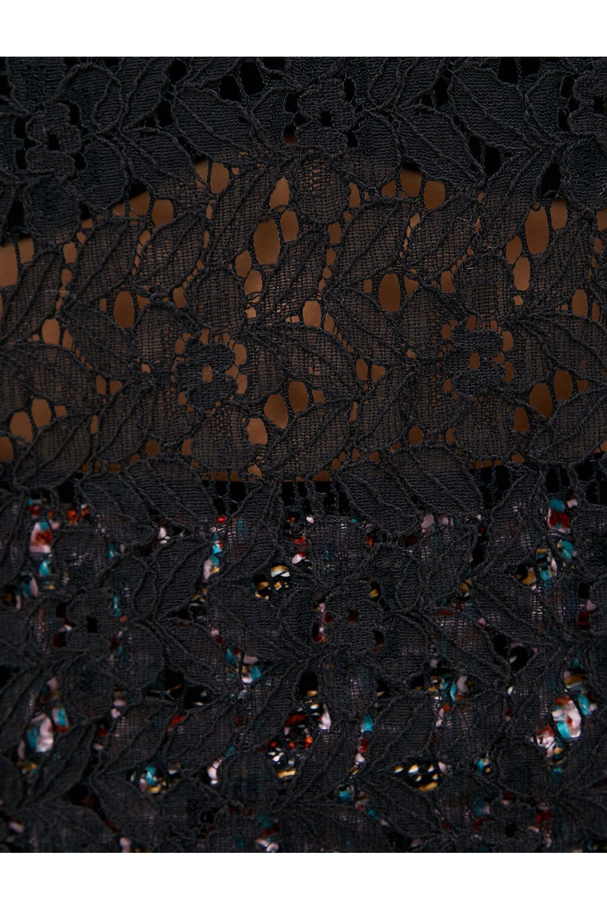 Melis Ağazat X Koton - Dantelli Kadife Yaka Bluz Melis Ağazat X Koton - Dantelli Kadife Yaka Bluz