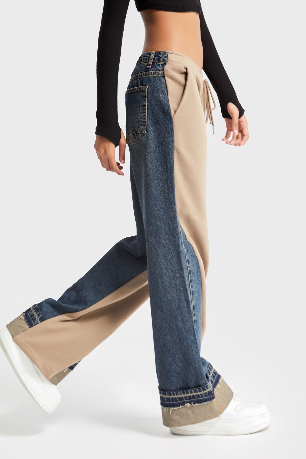 Kadın T.Kot Rengi 2w48 Örme Denim Parçalı Loose Fit Tasarım Pantolon Kadın T.Kot Rengi 2w48 Örme Denim Parçalı Loose Fit Tasarım Pantolon