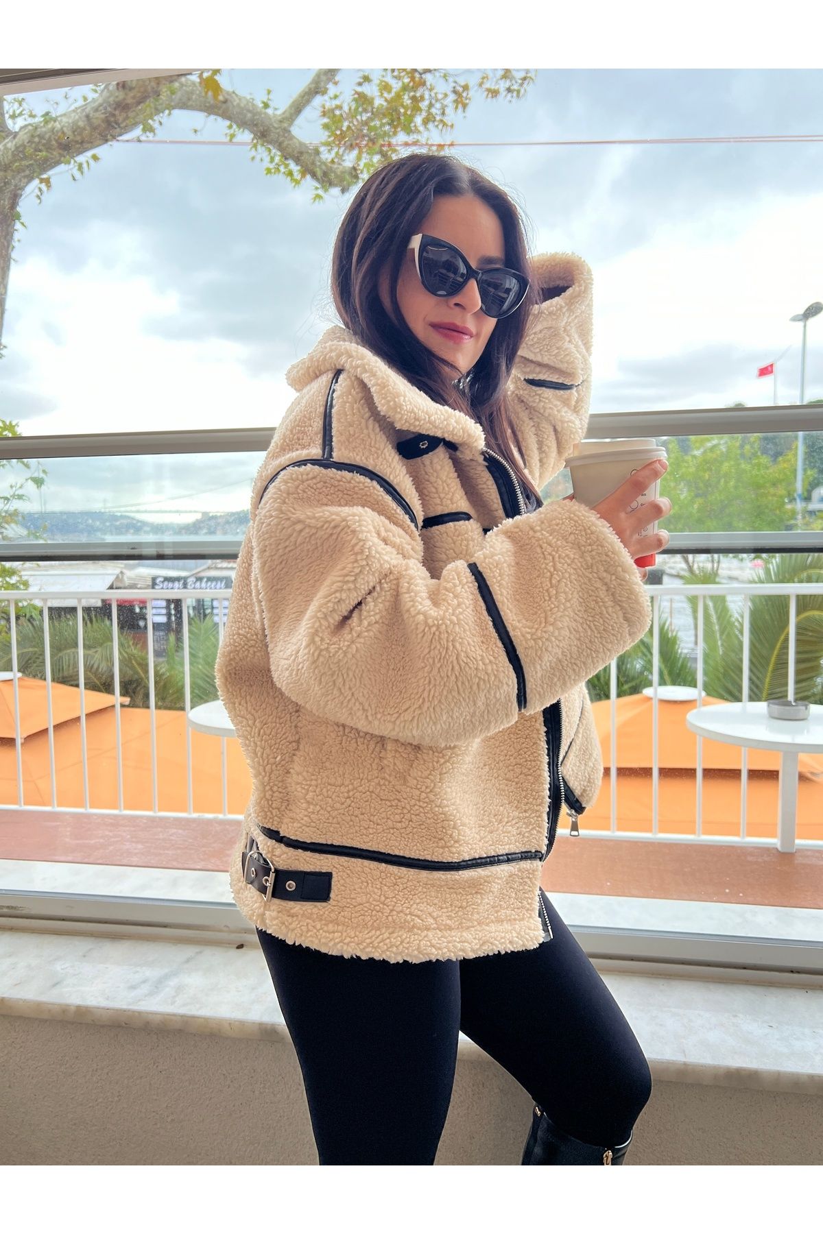 Teddy Mont ZR Deri ve Kemer Detaylı Teddy Mont ZR Deri ve Kemer Detaylı
