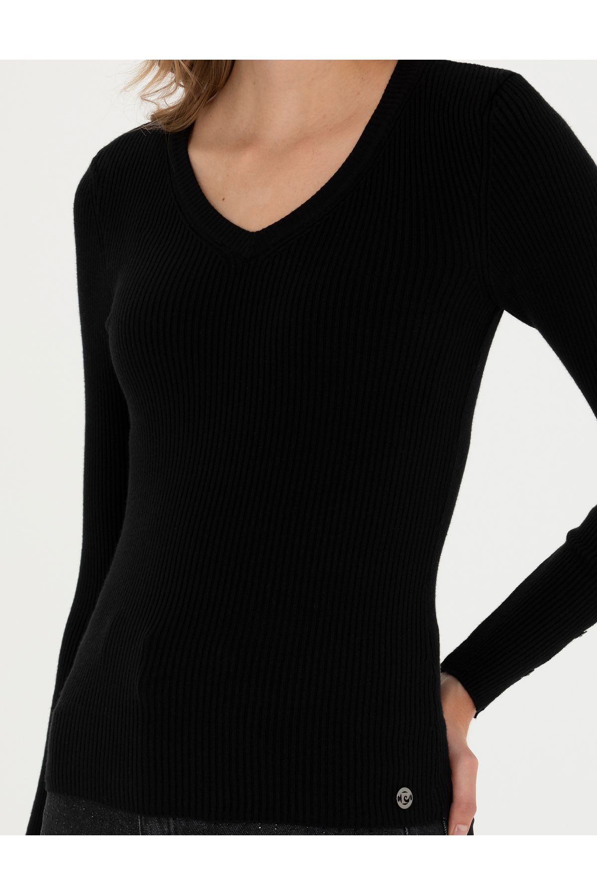 Siyah Ex Slim Fit V Yaka Kazak 50276197-VR046 Siyah Ex Slim Fit V Yaka Kazak 50276197-VR046