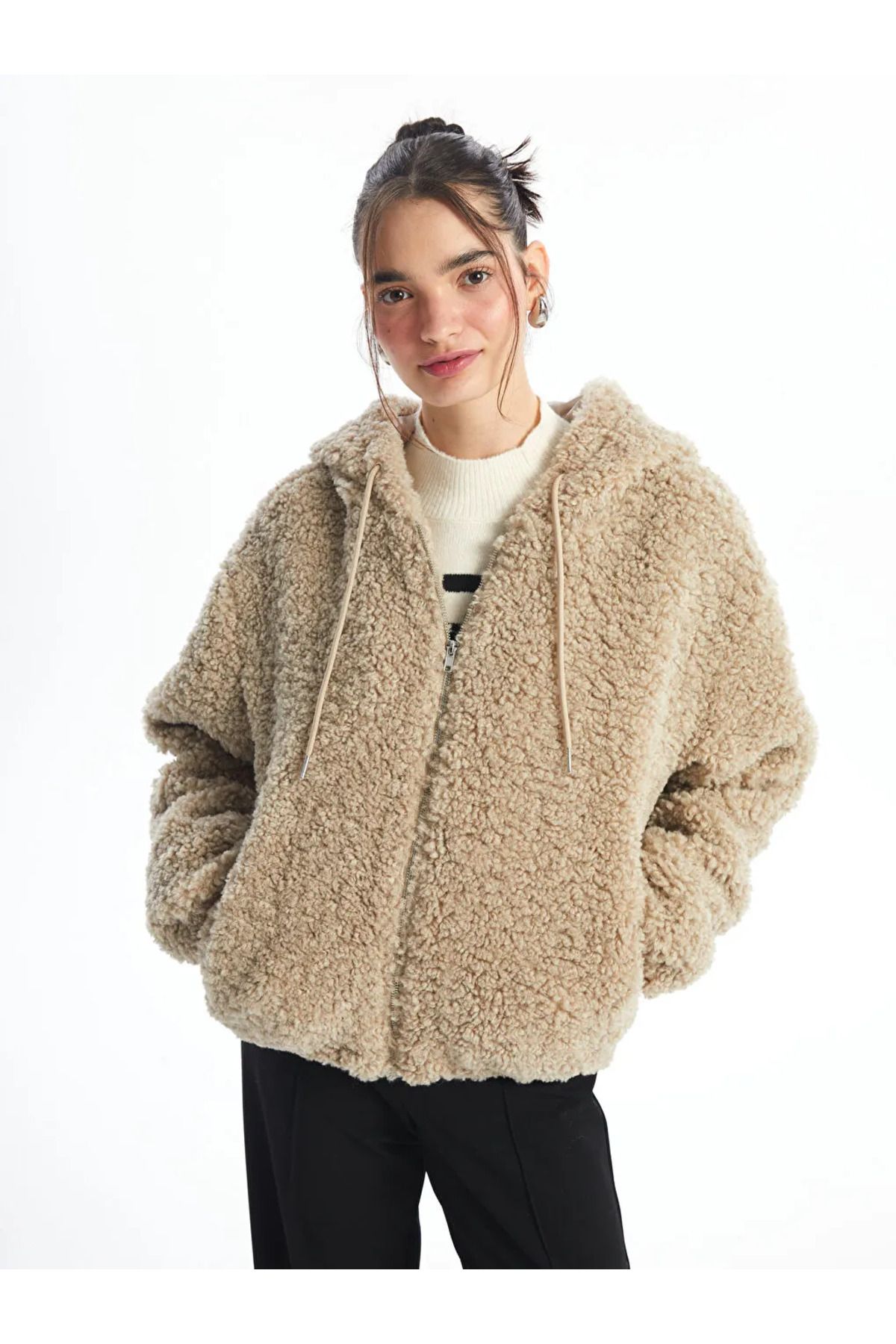 XSIDE Bej Kapüşonlu Kadın Teddy Mont XSIDE Bej Kapüşonlu Kadın Teddy Mont