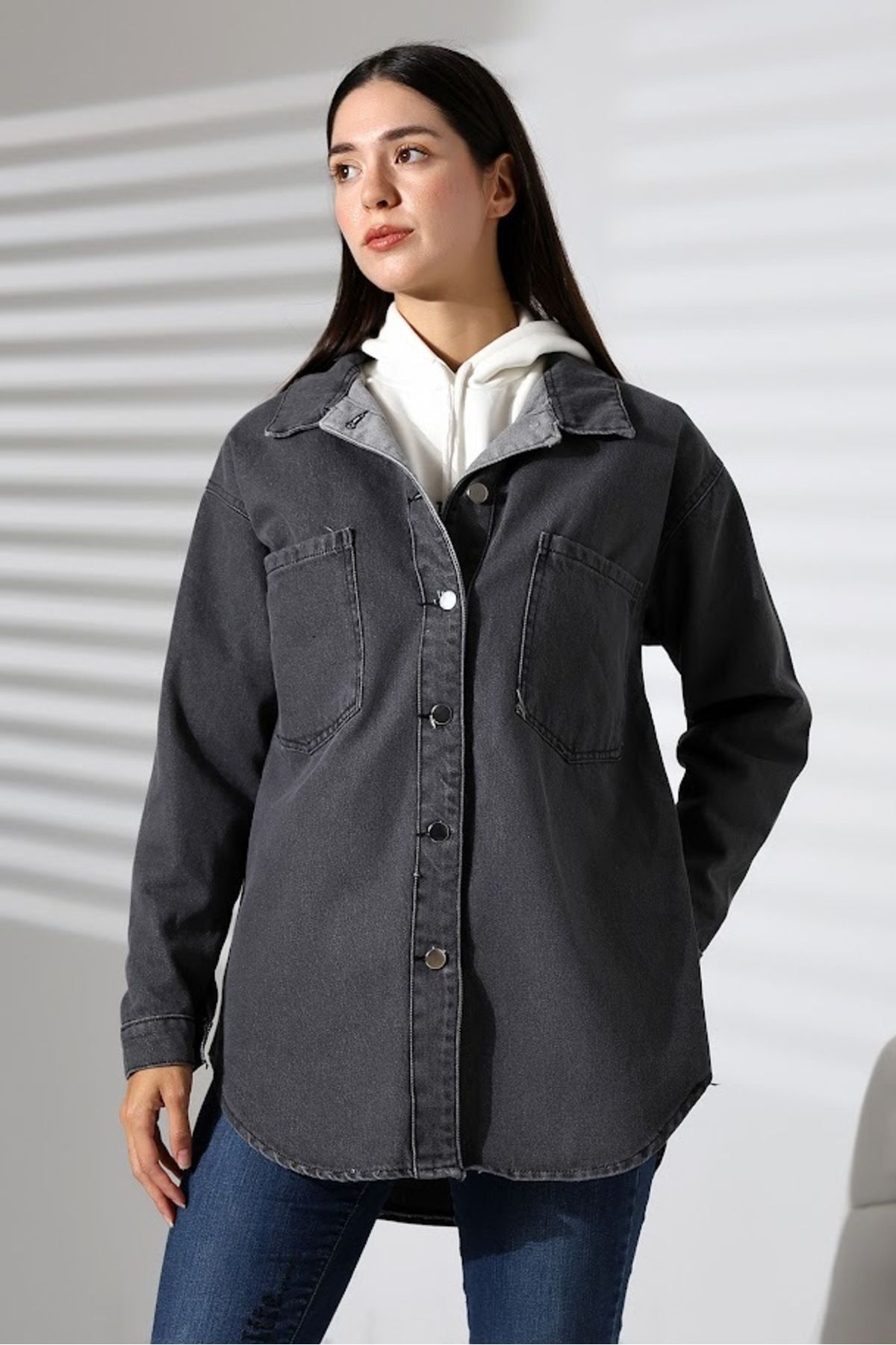 KOPYA - Kadın oversize salaş kot ceket KOPYA - Kadın oversize salaş kot ceket