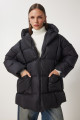 Kadın Siyah Kapüşonlu Oversize Şişme Mont RV00002 Kadın Siyah Kapüşonlu Oversize Şişme Mont RV00002