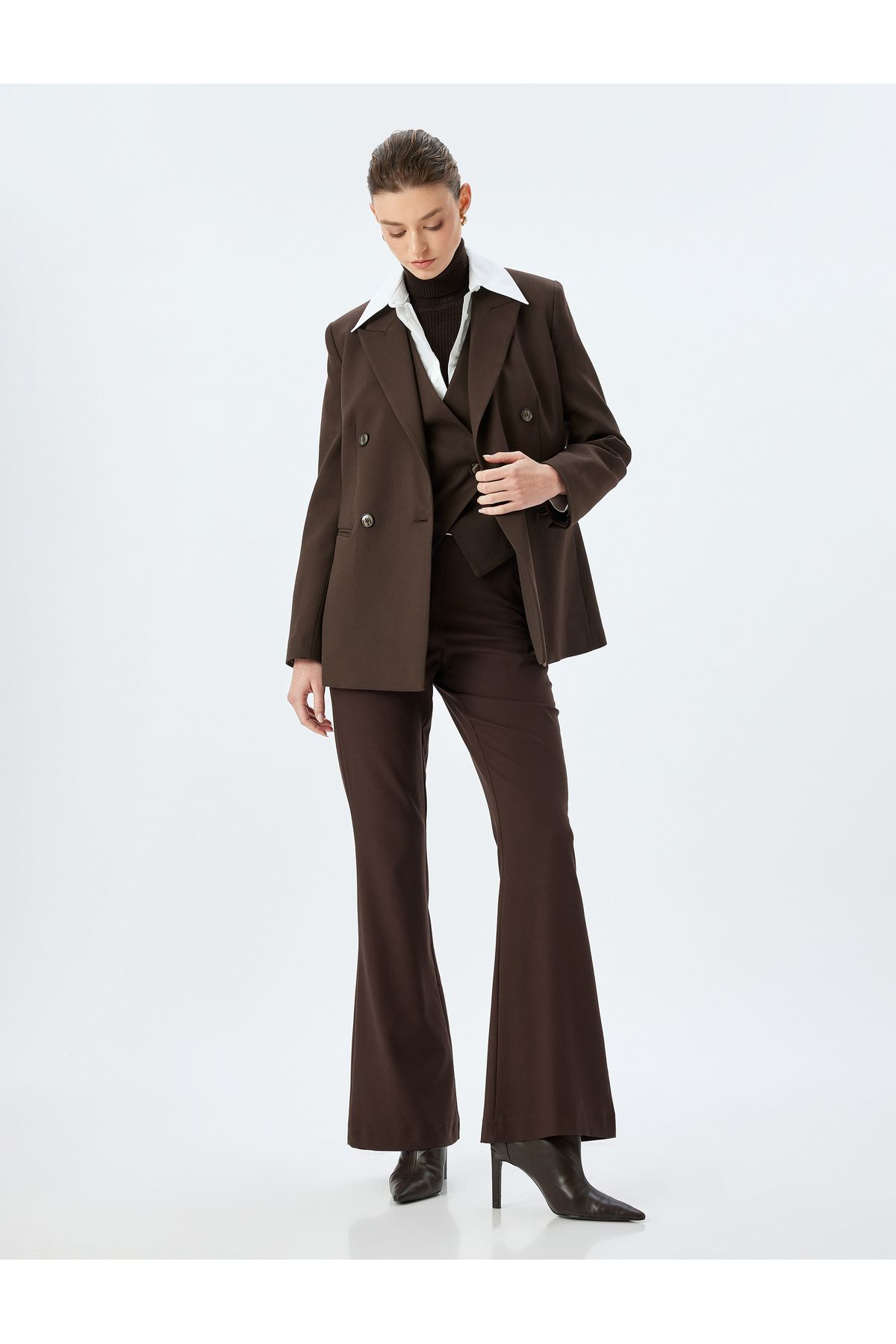 Slim Fit Cepli Kemerli İspanyol Paça Kumaş Pantolon Slim Fit Cepli Kemerli İspanyol Paça Kumaş Pantolon