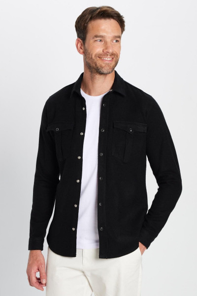 Slim Fit Uzun Kollu Kışlık Oduncu Çift Cep Kapaklı Düz Erkek Siyah Gömlek Slim Fit Uzun Kollu Kışlık Oduncu Çift Cep Kapaklı Düz Erkek Siyah Gömlek