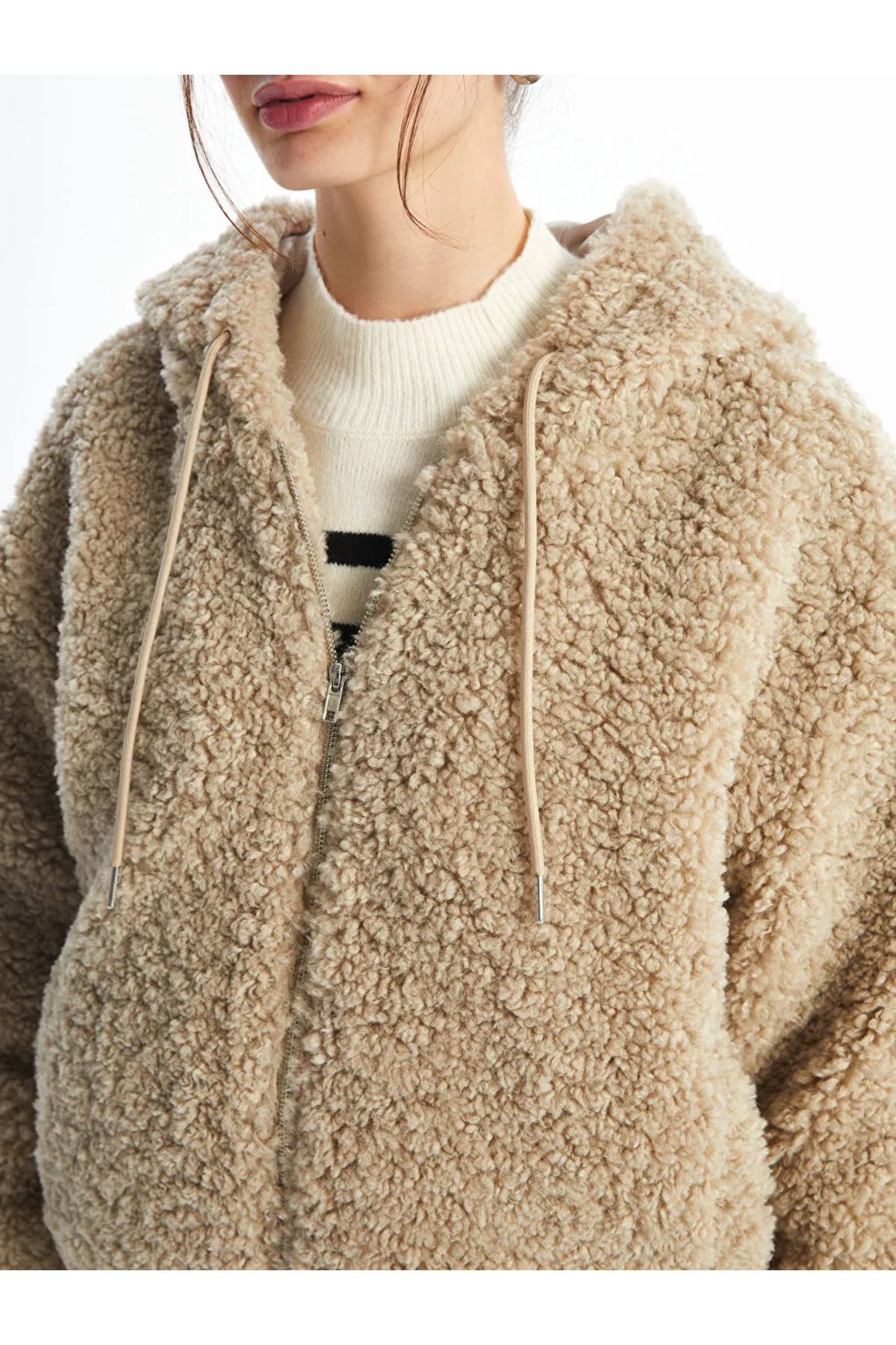 XSIDE Bej Kapüşonlu Kadın Teddy Mont XSIDE Bej Kapüşonlu Kadın Teddy Mont