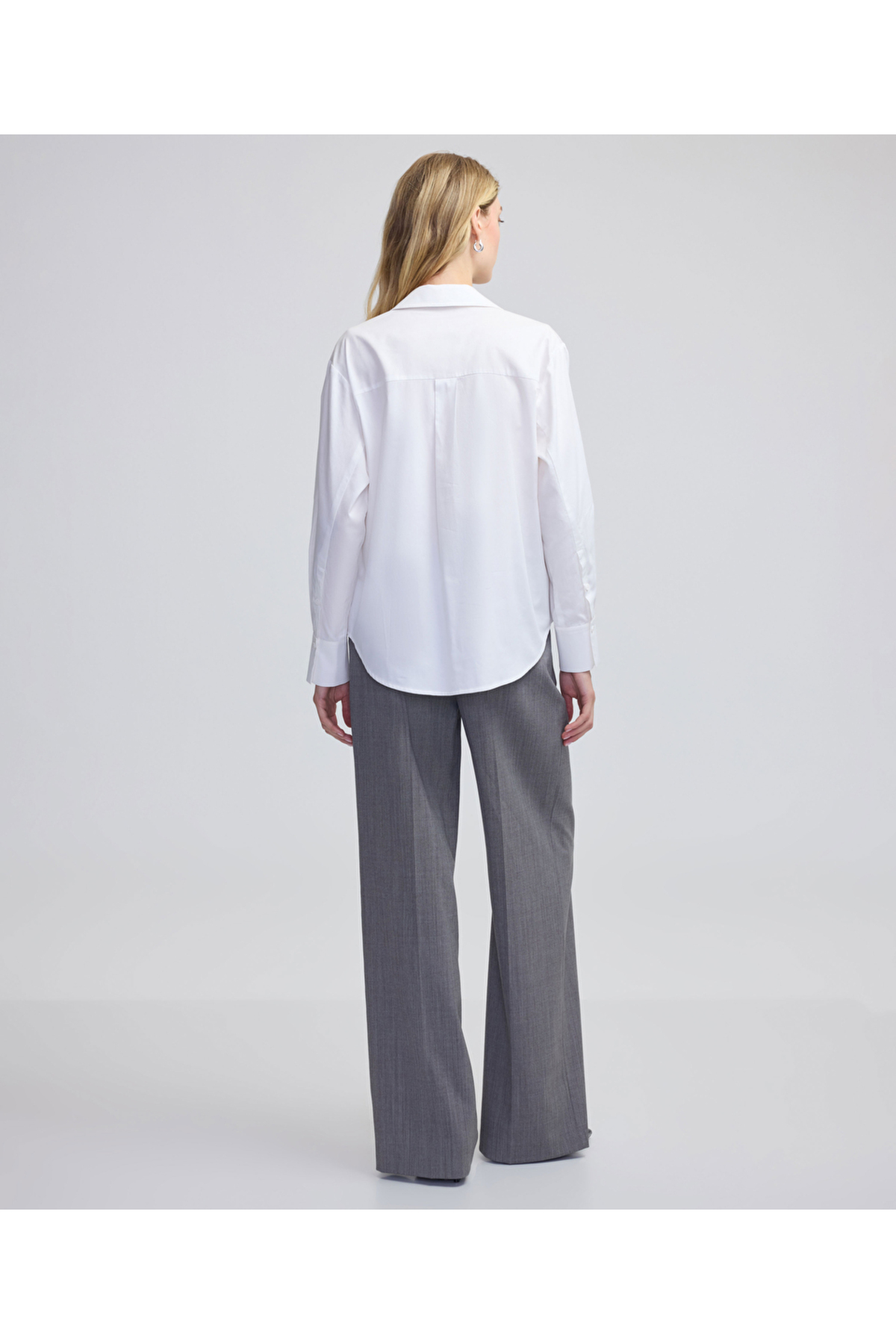 Kristal taşlı poplin gömlek Kristal taşlı poplin gömlek