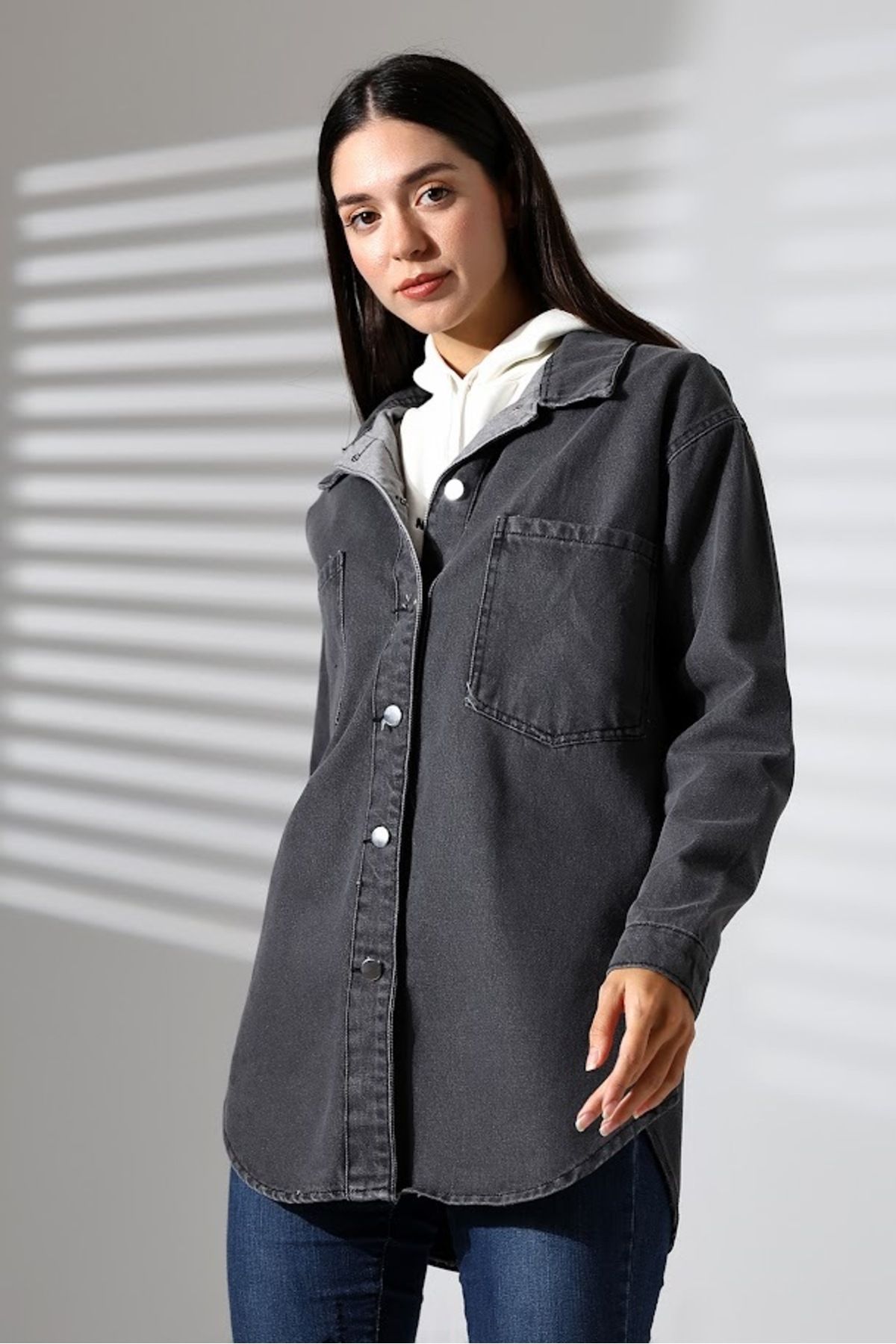 KOPYA - Kadın oversize salaş kot ceket KOPYA - Kadın oversize salaş kot ceket