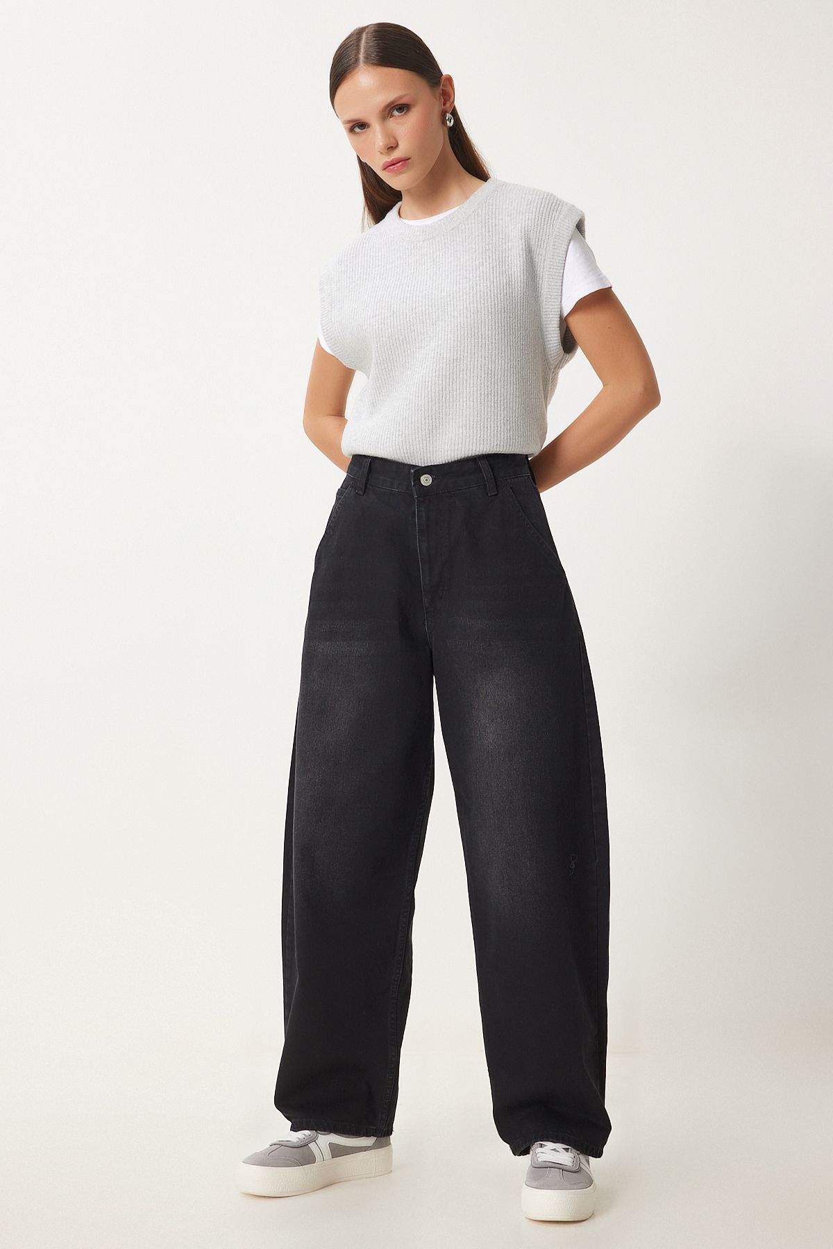 Kadın Siyah Yıkamalı Baggy Jean OK00064 Kadın Siyah Yıkamalı Baggy Jean OK00064