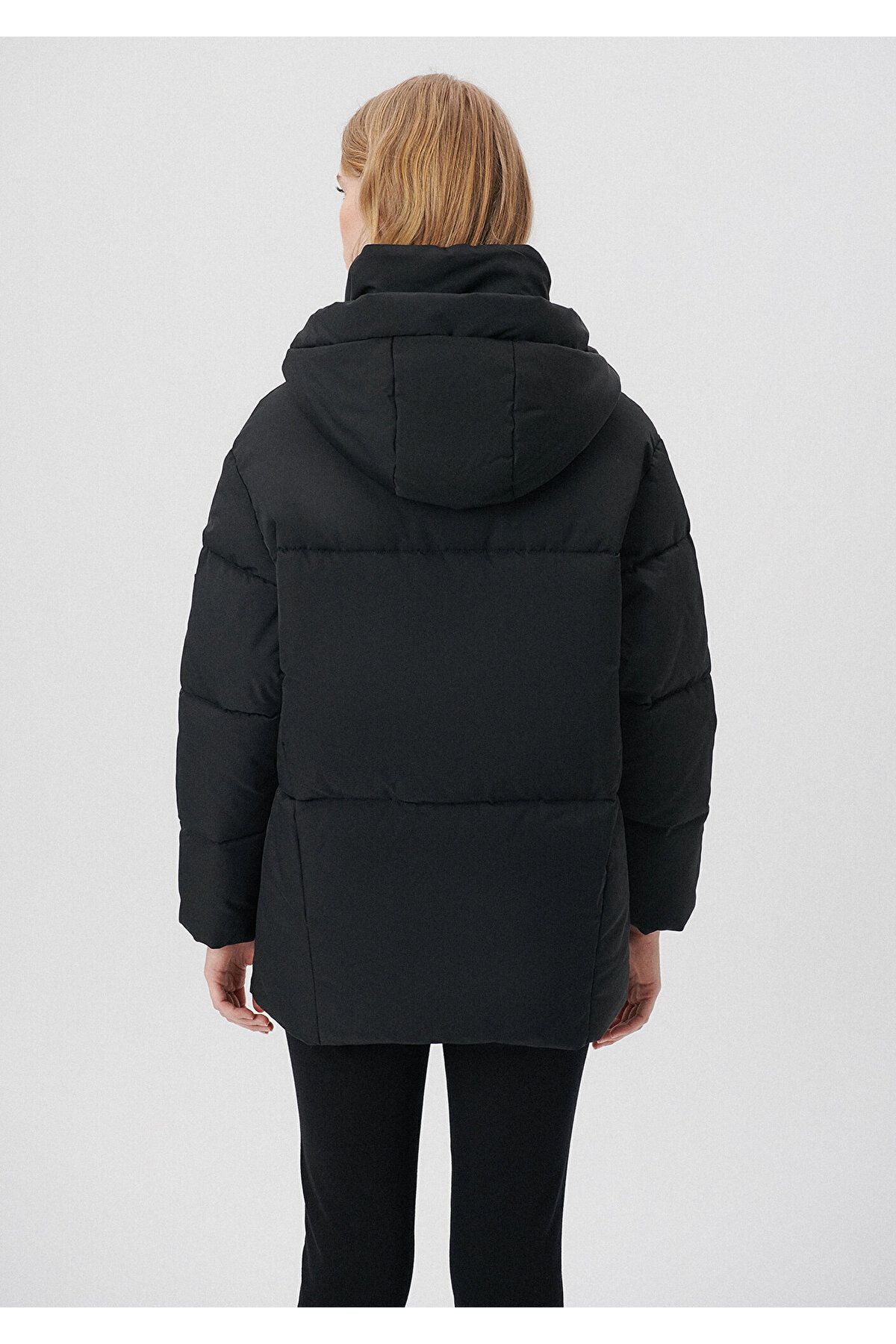 Kapüşonlu Siyah Şişme Mont 1110075-900 Kapüşonlu Siyah Şişme Mont 1110075-900