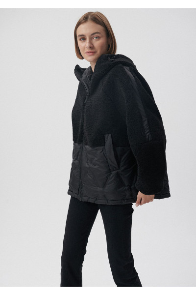 Kapüşonlu Siyah Sherpa Mont Loose Fit / Bol Rahat Kesim 1110215-900 Kapüşonlu Siyah Sherpa Mont Loose Fit / Bol Rahat Kesim 1110215-900