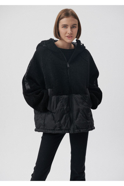 Kapüşonlu Siyah Sherpa Mont Loose Fit / Bol Rahat Kesim 1110215-900 Kapüşonlu Siyah Sherpa Mont Loose Fit / Bol Rahat Kesim 1110215-900