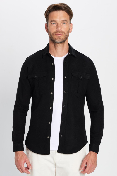 Slim Fit Uzun Kollu Kışlık Oduncu Çift Cep Kapaklı Düz Erkek Siyah Gömlek Slim Fit Uzun Kollu Kışlık Oduncu Çift Cep Kapaklı Düz Erkek Siyah Gömlek